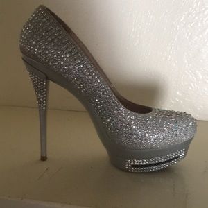 De Blossom Collection Bling Heels!!